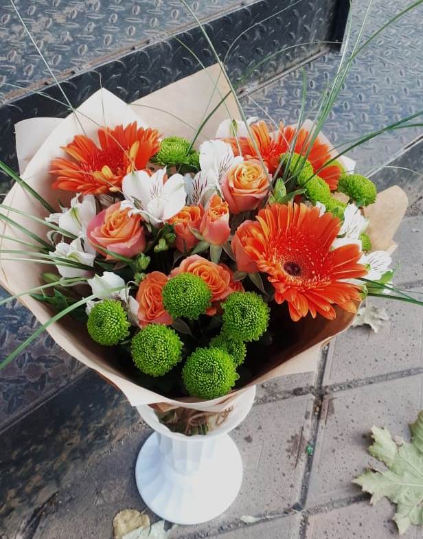 Букет цветов из: Герберы, Хризантемы, Альстромерии и Розы в Шумячи