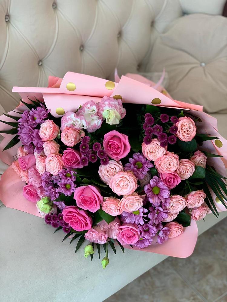 Букет цветов из: Хризантемы, Розы и Лизиантусы в Шумячи