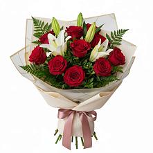 Букет цветов из:  Лилии и Розы в Шумячи