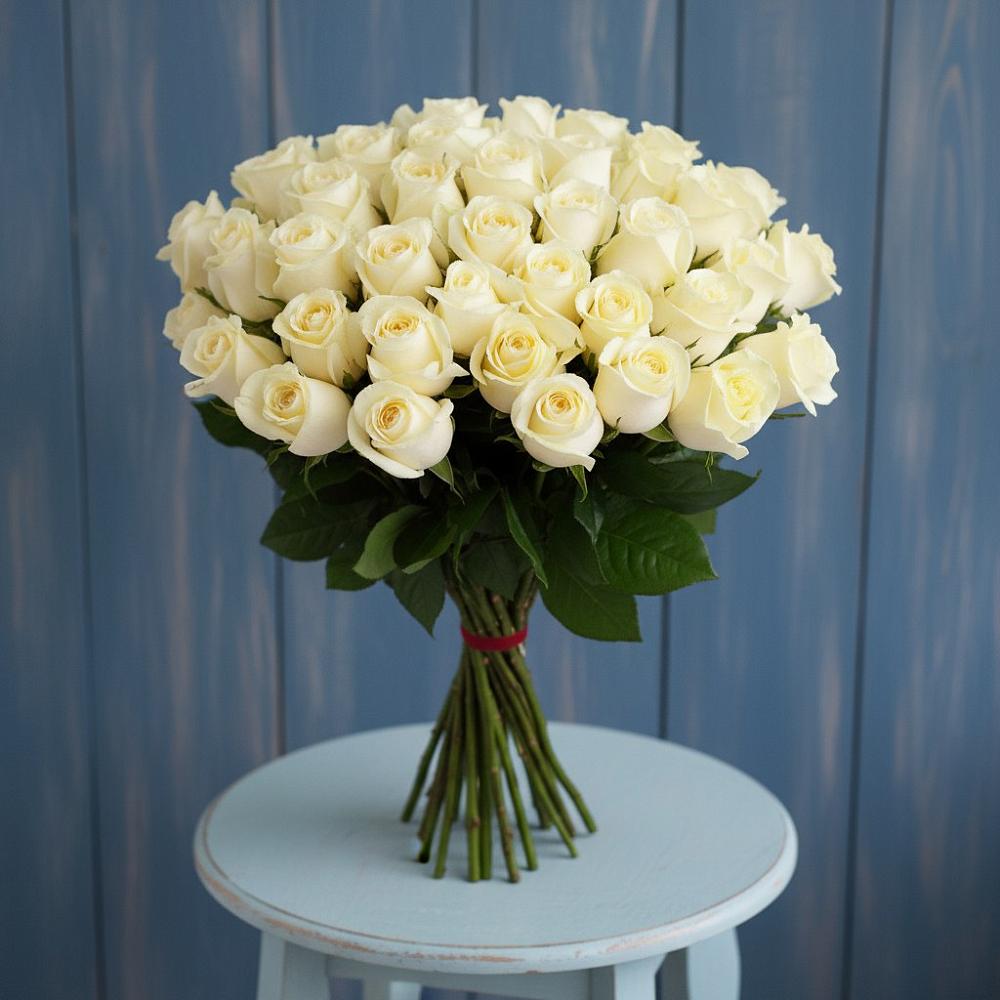 Букет 51 Белая роза Эдлесс Лав в Шумячи