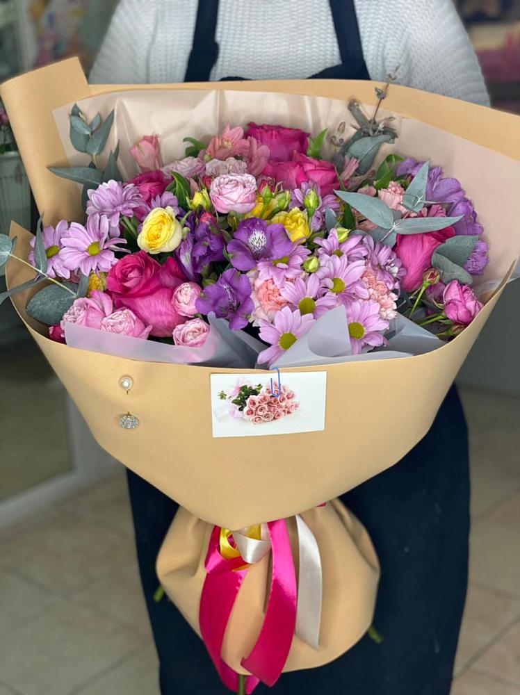 Букет цветов из: Хризантемы, Гвоздики и Альстромерии в Шумячи