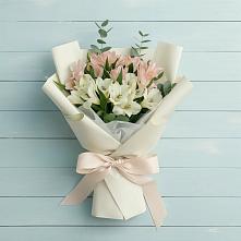 Букет цветов из:  Альстромерии в Шумячи