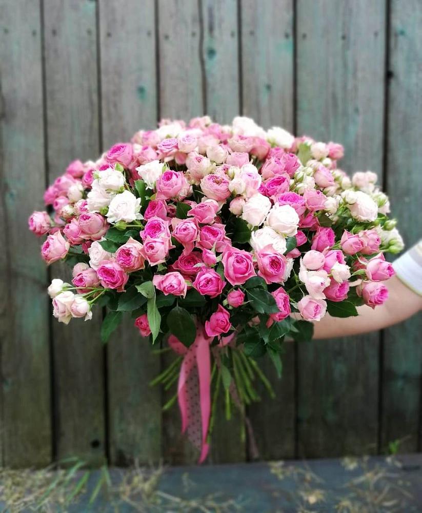 Букет Розовые кустовые розы Натали и Лав Лидия в Шумячи