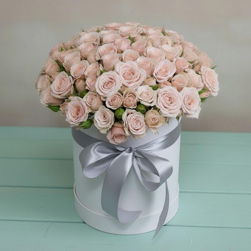 Цветочная композиция из Розы в шляпной коробке в Шумячи